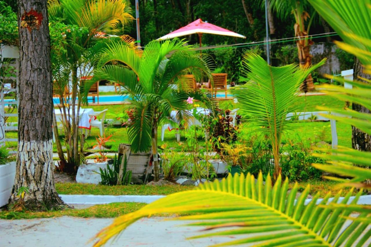 The Sanctuary Lodge Foulpointe Buitenkant foto